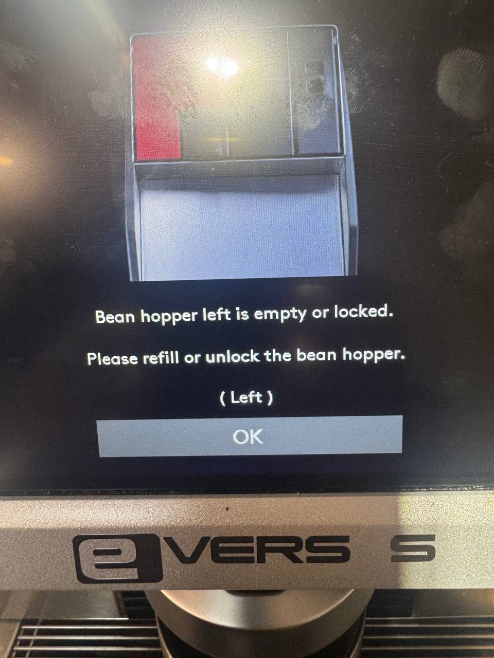 Job photo from Eversys Shotmaster Left Bean Hopper Empty or Locked, With Beans Still In It